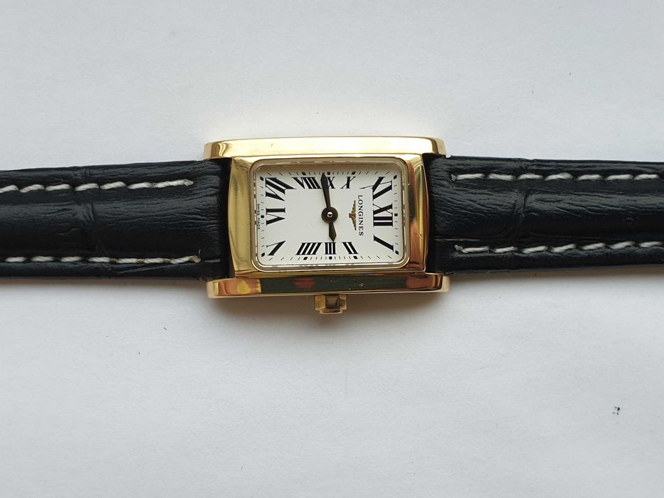 Женские золотые часы годинник 18k Longines l 5.158.8