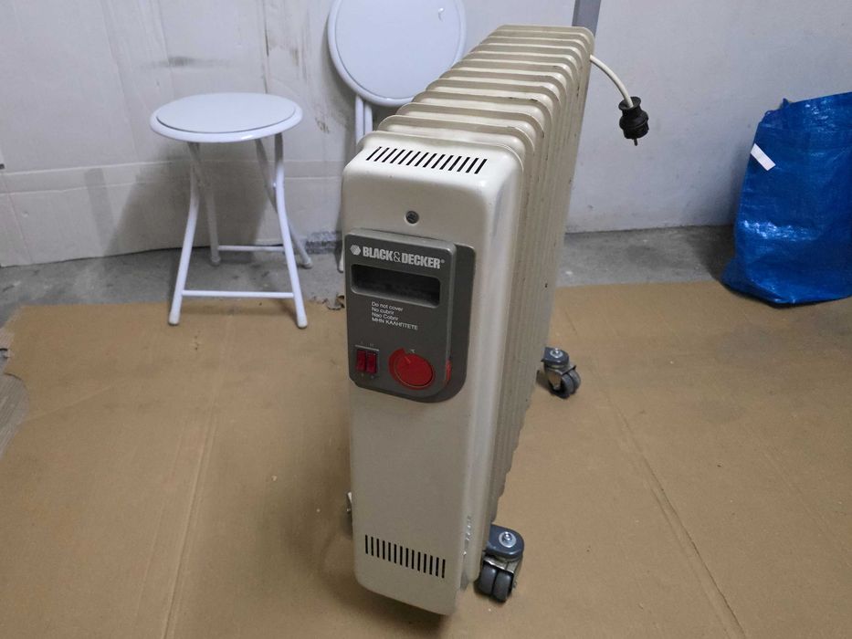 Aquecedor óleo Black&Decker 2500W