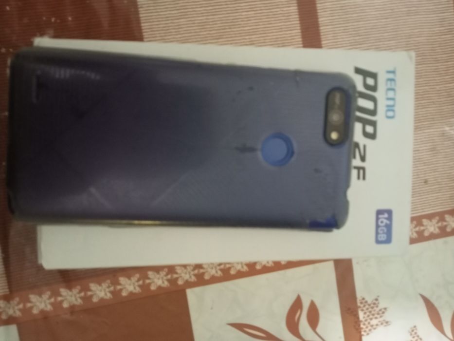 Продам телефон техно 2 f