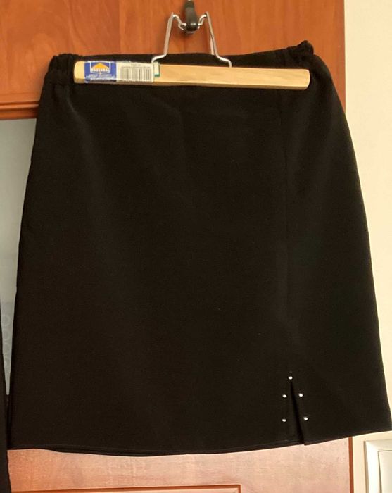 spódniczka czarna mini, 146 cm, 40 zł