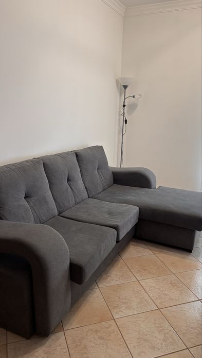 Sofá com chaise long