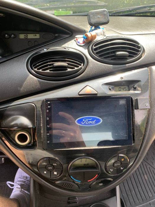 ФОРД ФОКУС  1.8 2002 газ-бензин