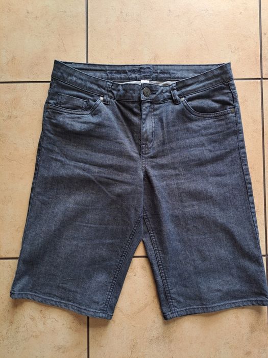 Bermudy damskie
s.Oliver rozm. 38/40
