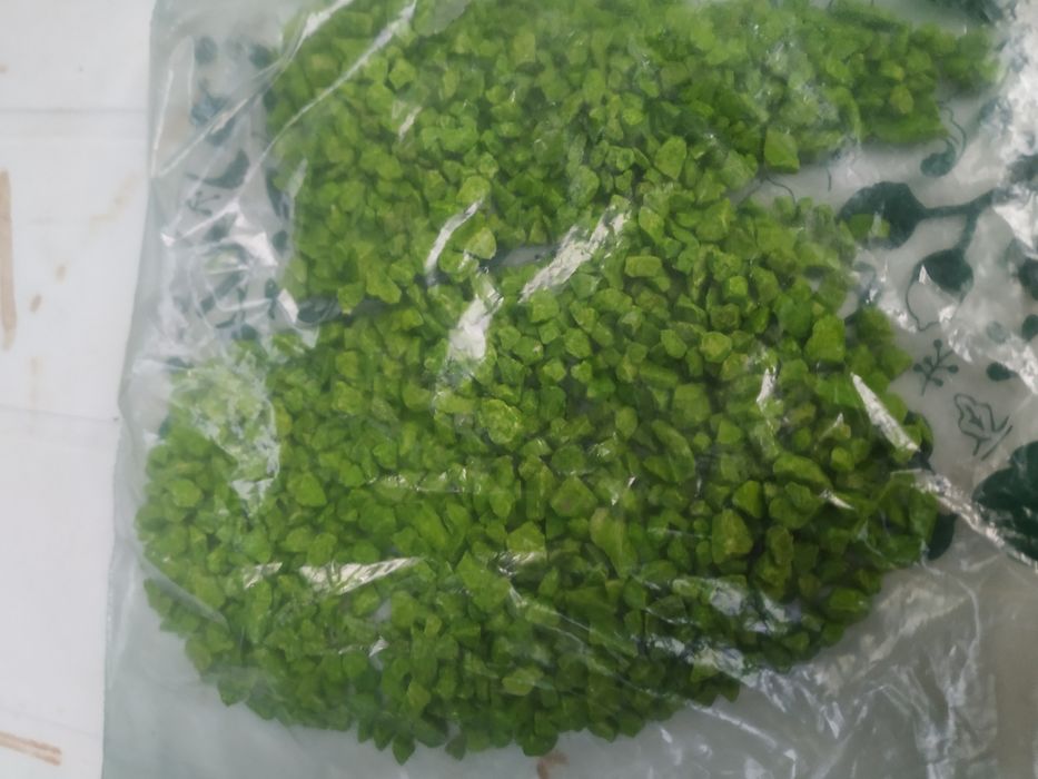 Kamienie,kamyszki zielone do akwarium