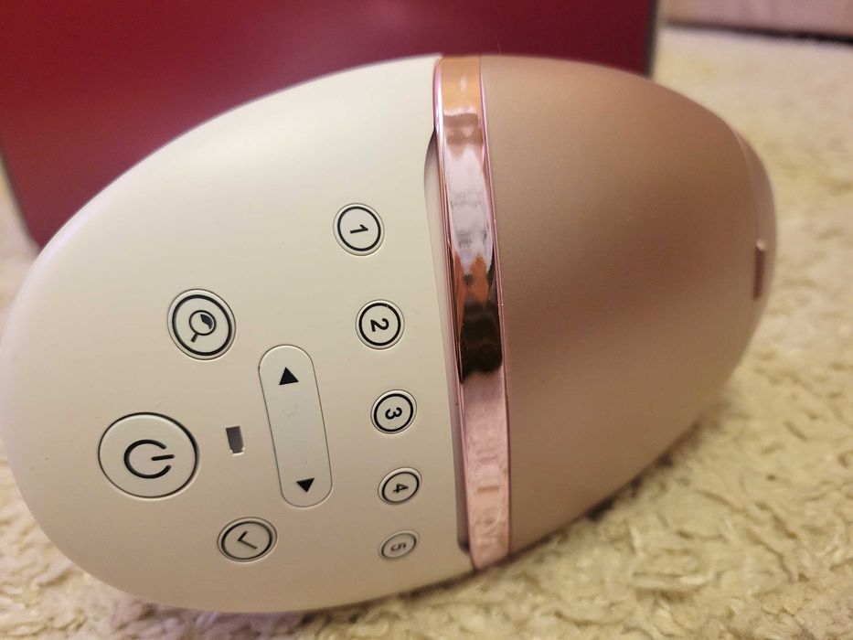 Фотоепілятор Philips Lumea BRI958 - 9900