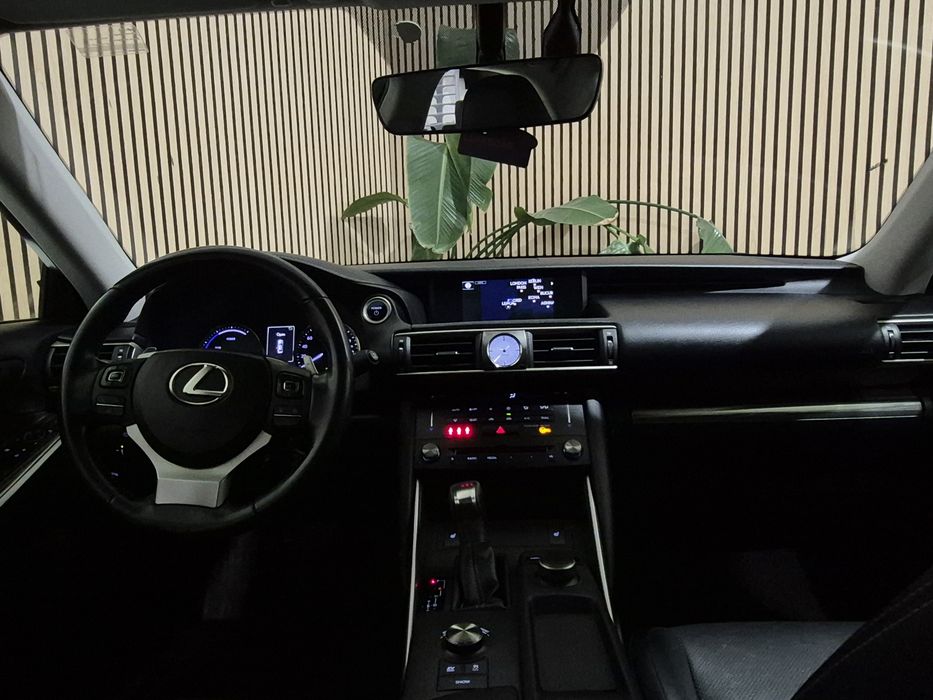 Lexus IS 300H EXECUTIVE | GARANTIA | NACIONAL - 2017