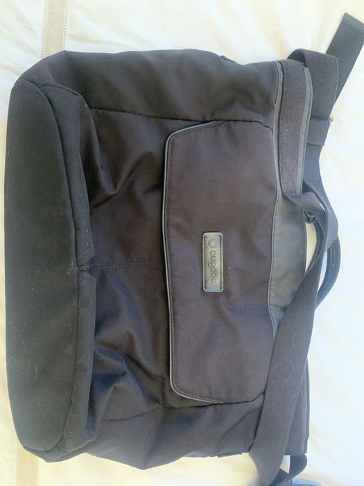 Saco Bugaboo preto em bom estado