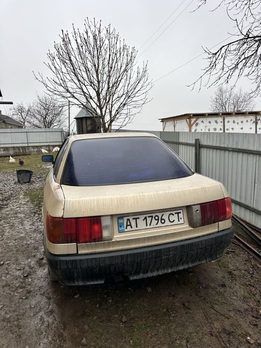 Ауді 80 1.8 на повному ходу