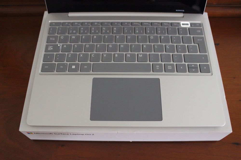 Microsoft Surface Laptop Go 2 12-inch