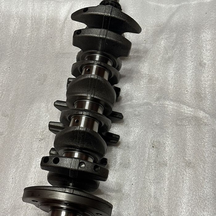 Коленвал Hyundai/Kia 231102B710, 231102B700