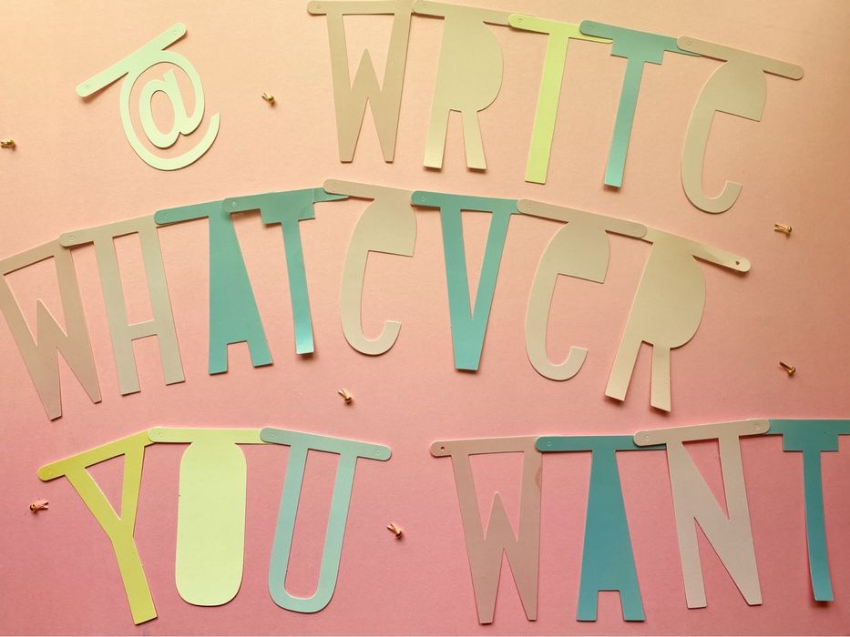 Grinalda alfabeto cores pasteis