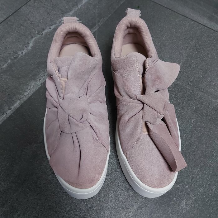 Wsuwane buty sportowe z zamszu H&M 40