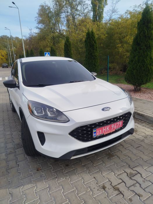 Ford escape mk 4 hybrid.