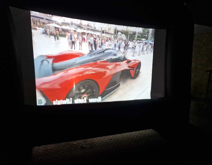 ecran Insuflável e com o projector Optoma EX615