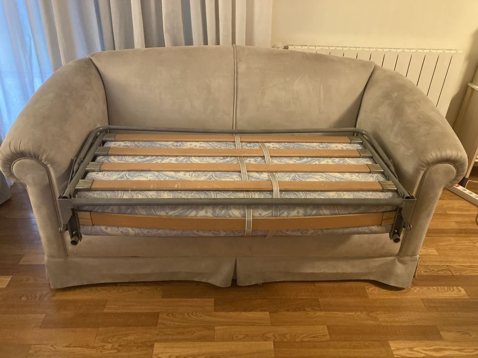 Sofá-cama de camurça