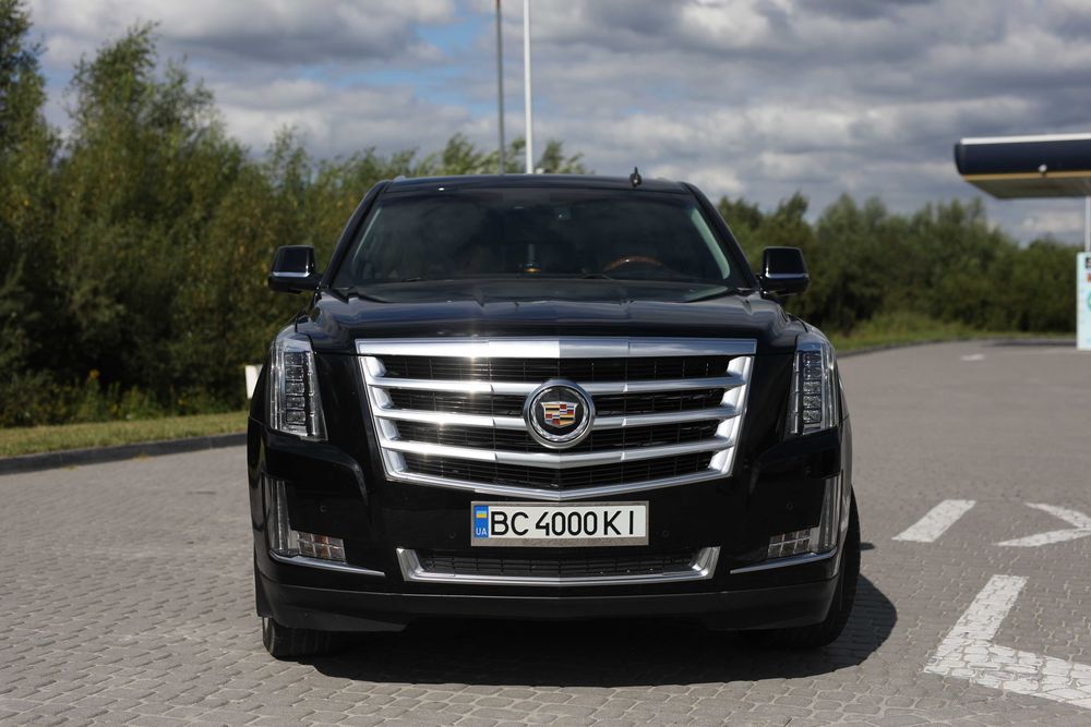 Cadillac Escalade ESV Luxury AWD 2015