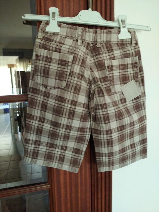 Calções de menino tamanho 4 anos