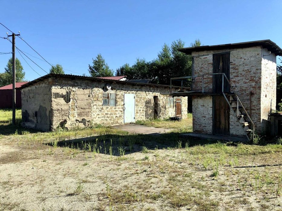 Продаж виробничо-складської бази 982 м², 1,025 га — Попільня