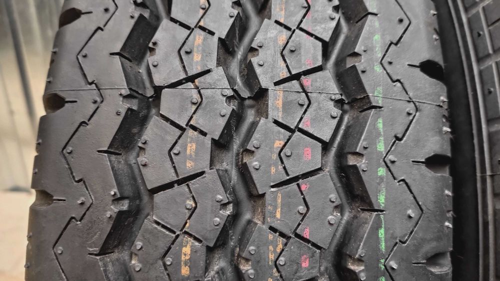 шини 185R14C Bridgestone R 630 . 99%. Японія! с