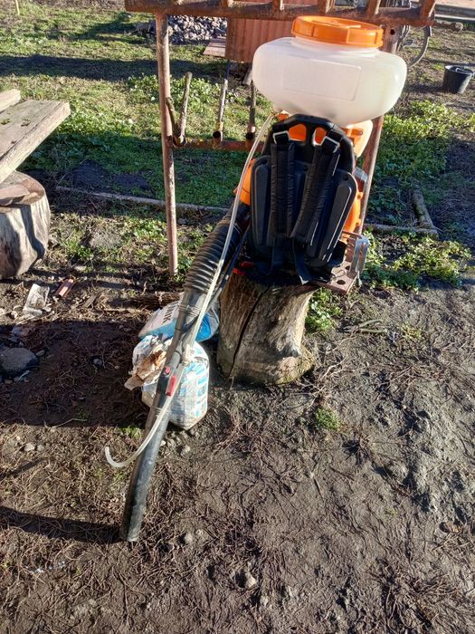 Садовий оприскувач  бензиновий