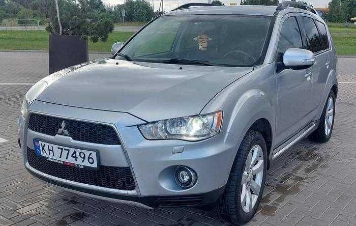 Розбірка Mitsubishi Outlander XL 2007–2012 двері капот крила двигун