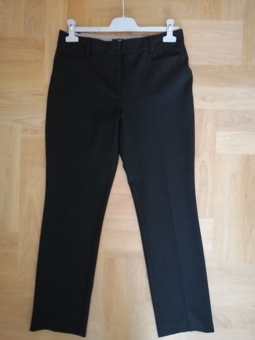 Eleganckie spodnie damskie w rozmiarze 38 M