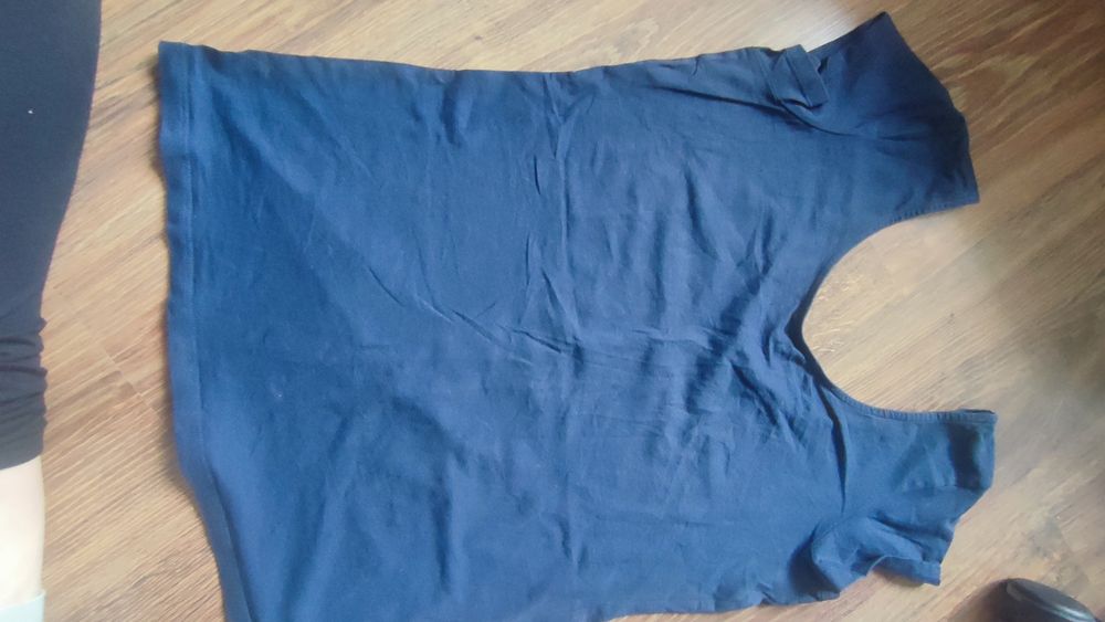 Trzy koszulki XXL 42/44
