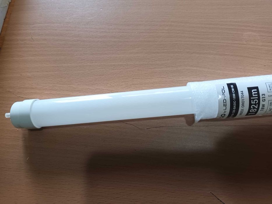 Lâmpada LED tubo T8 120cm 230VAC 18W 6500K 1825lm reves vidro - unil
