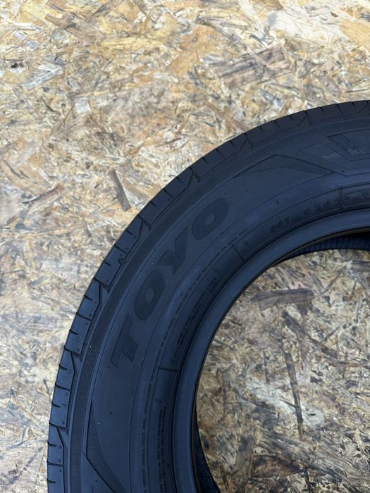 Пара шин 225/65 R16C 112/110T TOYO NANOENERGY VAN.гума резина шини