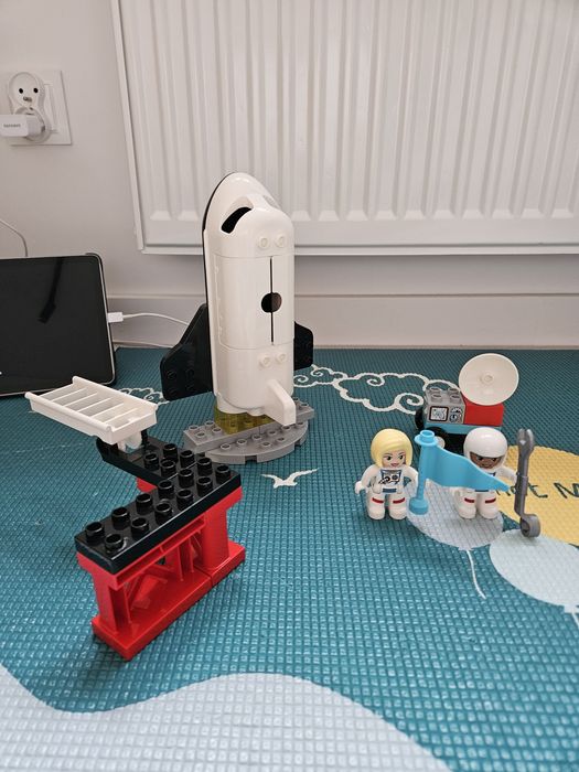 Lego Duplo 10944 Lot promem kosmicznym