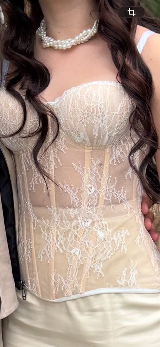 Корсет мереживний