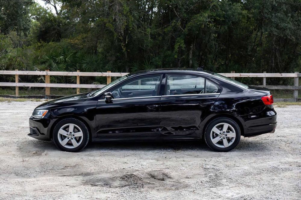 Volkswagen Jetta      2013