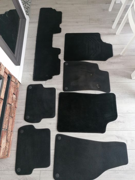 Dywaniki samochodowe  welurowe do  Audi A4