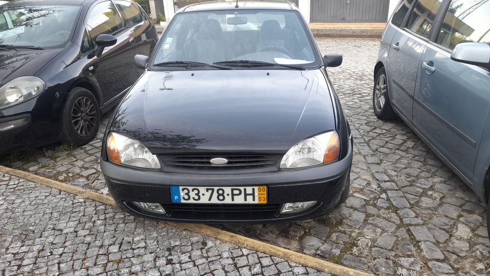 Carro  Ford fiesta ano  2000