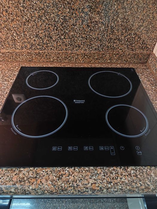 Placa indução hotpoint Ariston