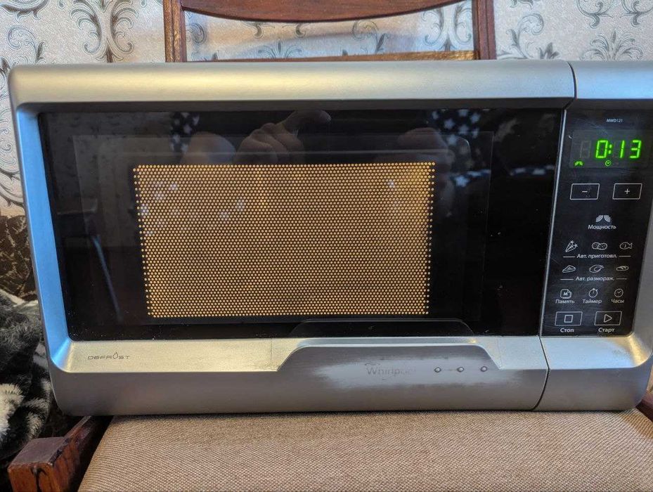 Мікрохвильова піч Whirlpool MWD 121 SL