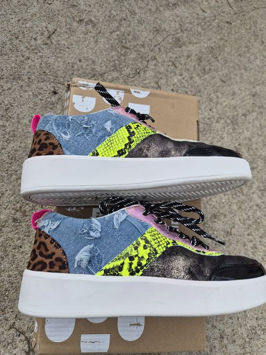 Tenis com ganga Desigual