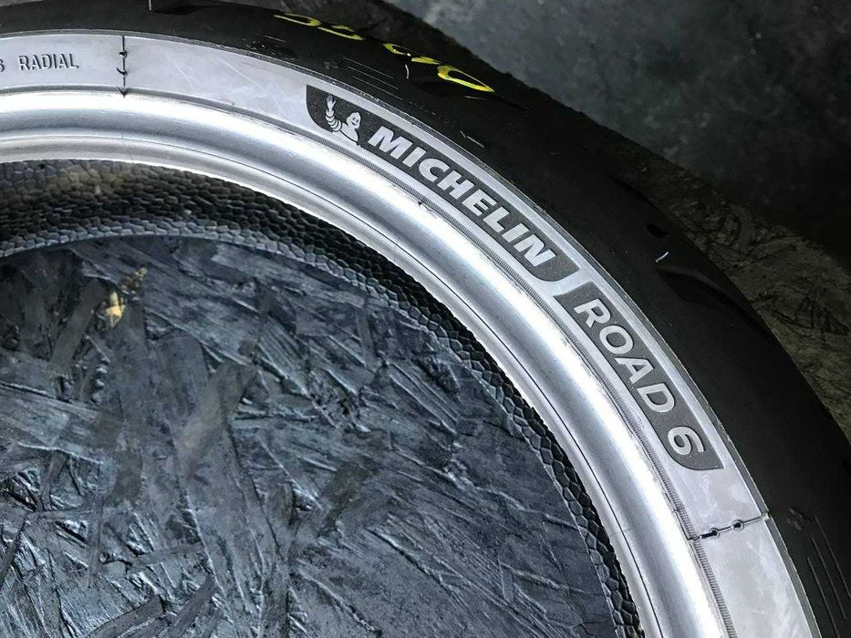 Мото шини б/в 120/70 R17 Michelin Road 6 (3142М)