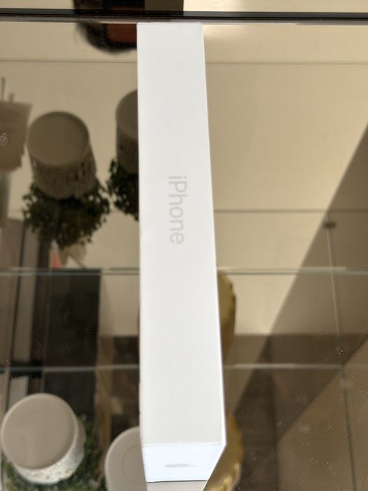 iPhone 18 pro max 512gb silver  (selado )