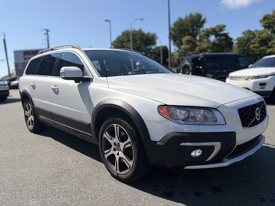 Volvo XC70 T6      2015