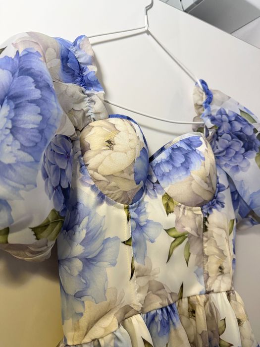 Корсетна сукня в блакитному кольорі. Стан нової!