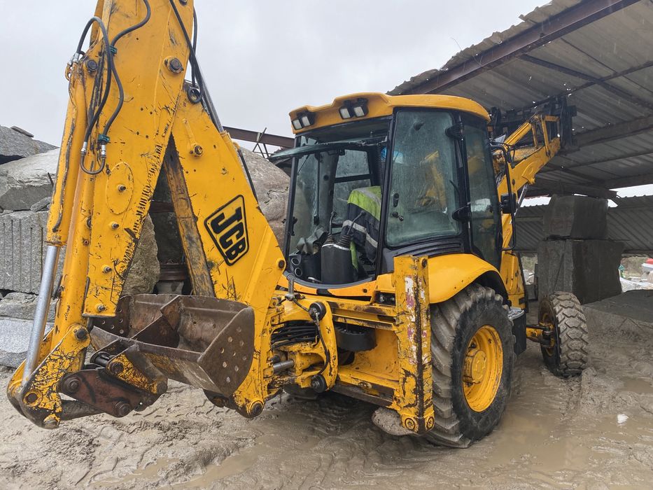 Retro escavadora jcb lança estensivel , com traçao