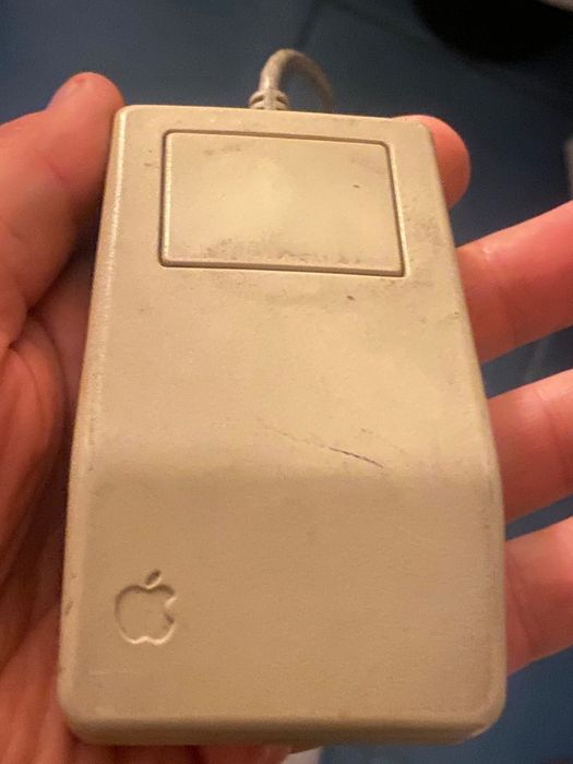 Мышка Apple 1984 год