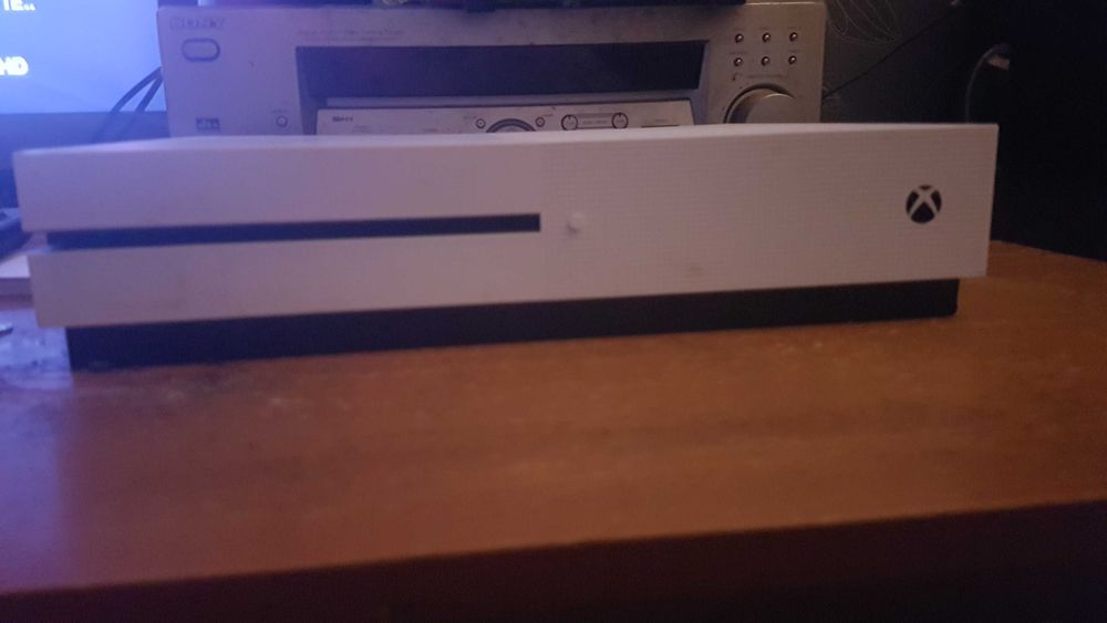 Xbox one s 1tb red dead redemption 2