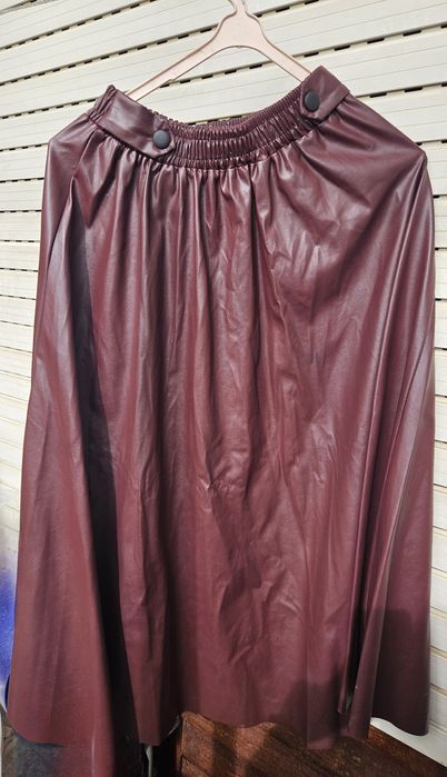 Saia comprida de napa