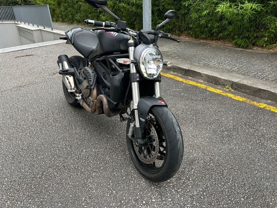 Ducati Monster 821