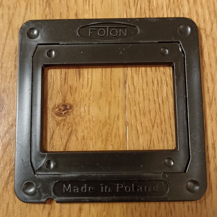 100 szt. Fabrycznie NOWE plomba Foton Ramki przeźroczy slajdów 24 x 36