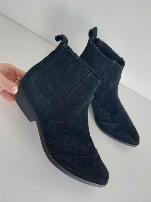 Buty damskie sztyblety skórzane w rozmiarze 36
