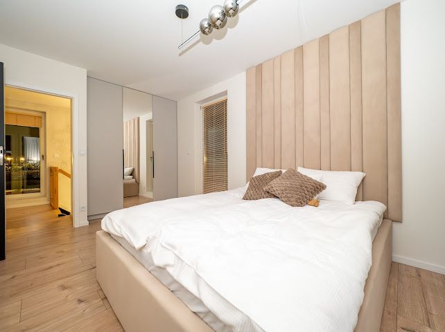 Sky Jagodno- apartament z jacuzzi na doby.