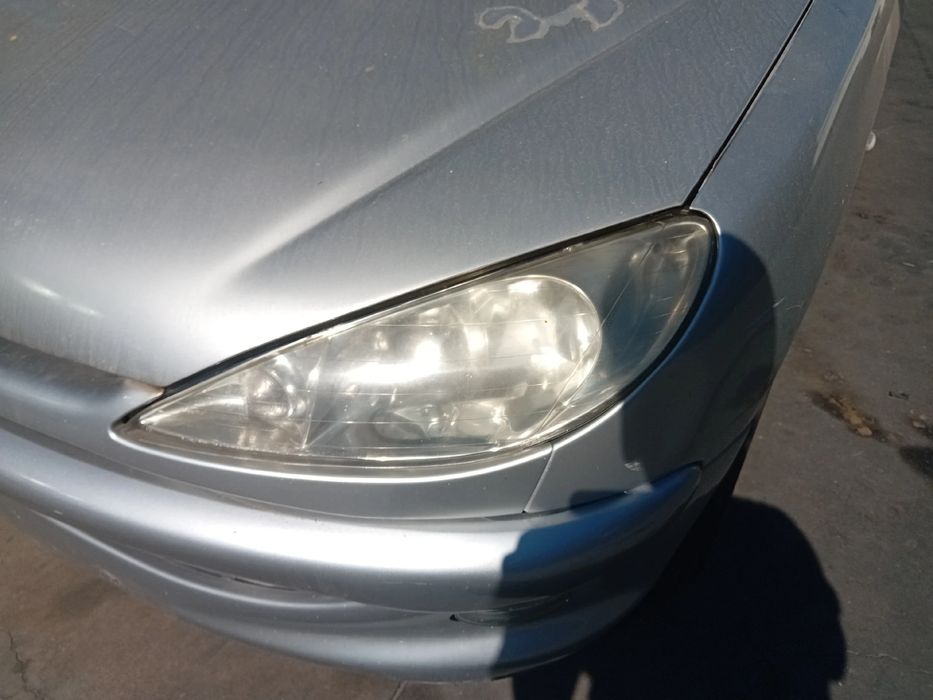 Ótica / farol esquerda PEUGEOT 206 (2A/C)